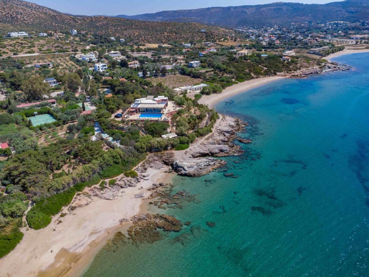Black Diamond Beachfront Pool Villa Pasithea In Sounio, Athens Суніон Екстер'єр фото