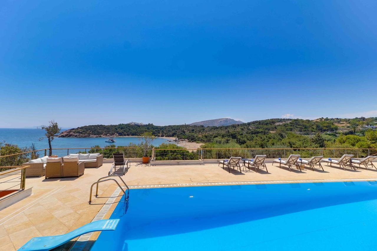 Black Diamond Beachfront Pool Villa Pasithea In Sounio, Athens Суніон Екстер'єр фото