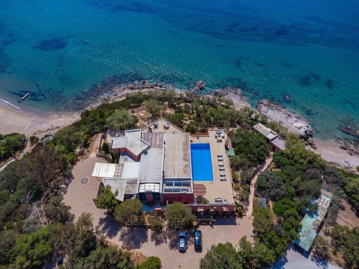 Black Diamond Beachfront Pool Villa Pasithea In Sounio, Athens Суніон Екстер'єр фото