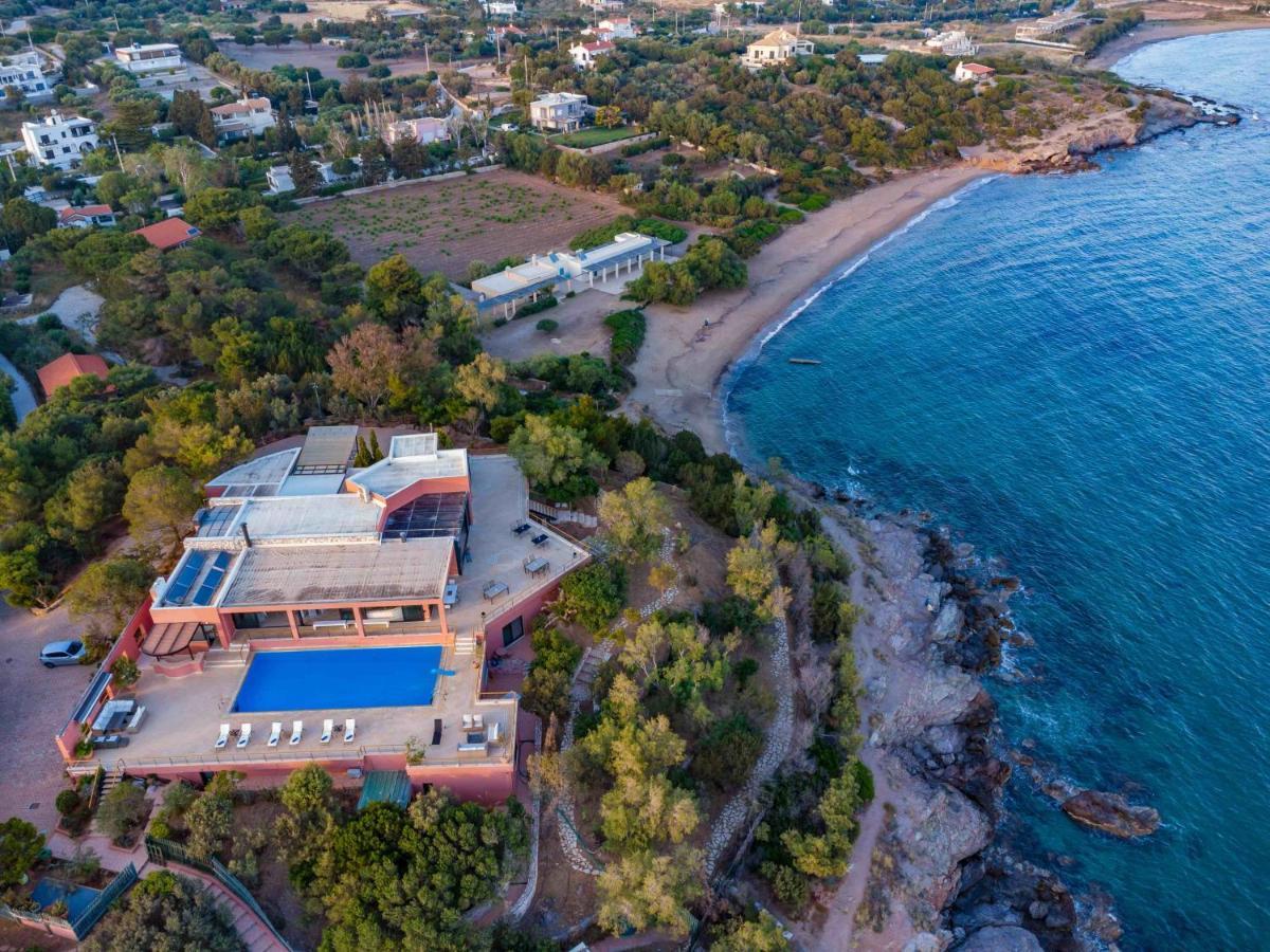 Black Diamond Beachfront Pool Villa Pasithea In Sounio, Athens Суніон Екстер'єр фото
