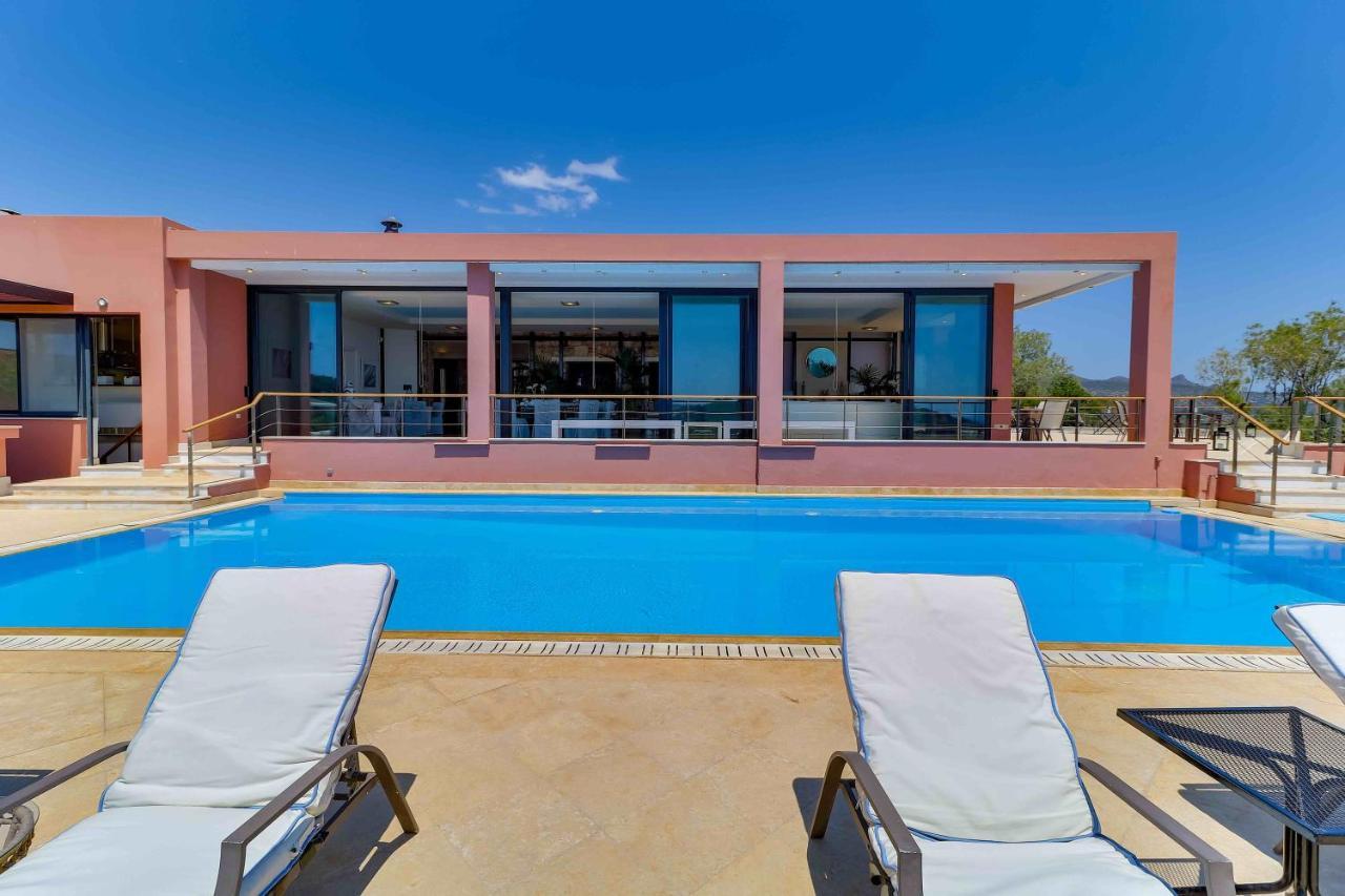 Black Diamond Beachfront Pool Villa Pasithea In Sounio, Athens Суніон Екстер'єр фото