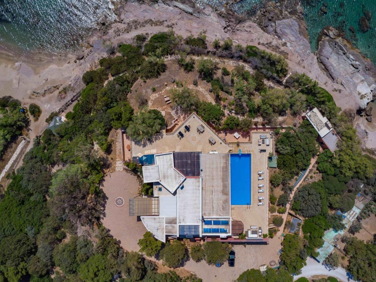 Black Diamond Beachfront Pool Villa Pasithea In Sounio, Athens Суніон Екстер'єр фото